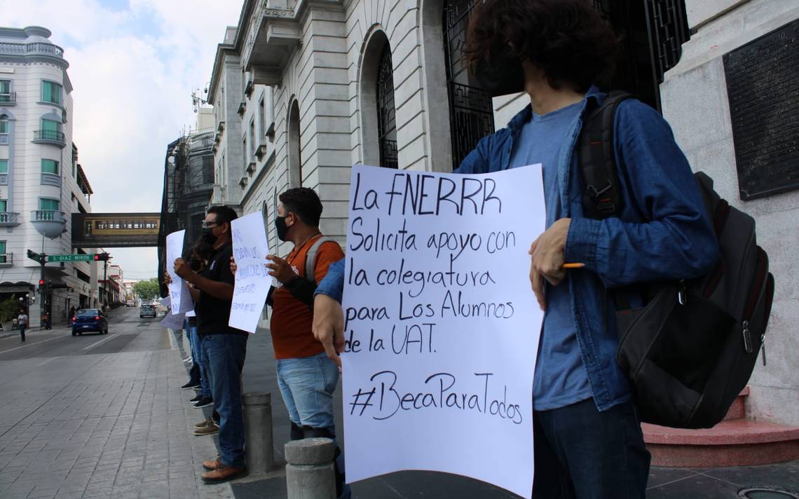 Protesta Pacífica De Estudiantes En Tampico: Piden Descuentos En Las ...